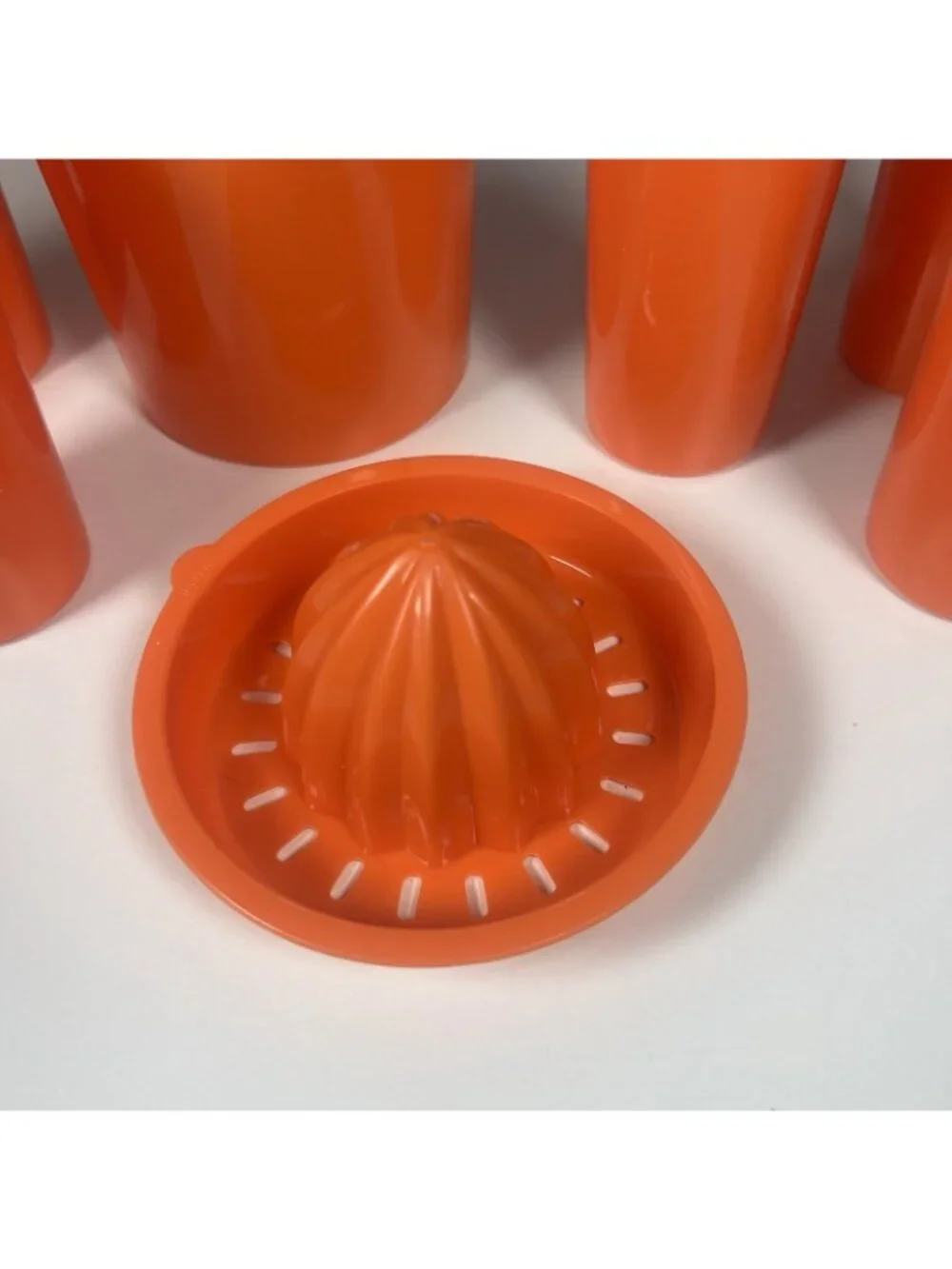 Tupperware 9 pc Orange Juice Set Juicer Pitcher Lid 6 Cups Orange NOS